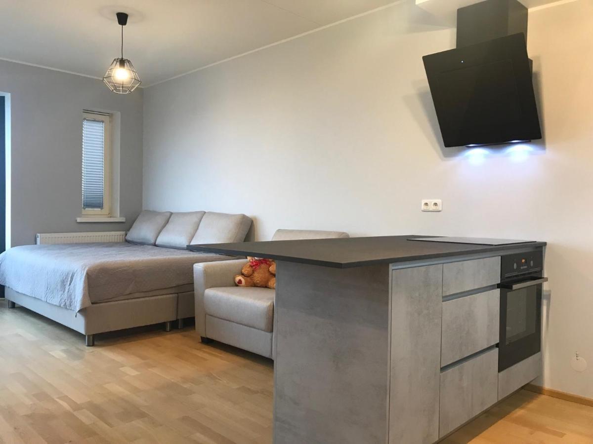 Apartment24 Yacht Club View Parnu Bagian luar foto